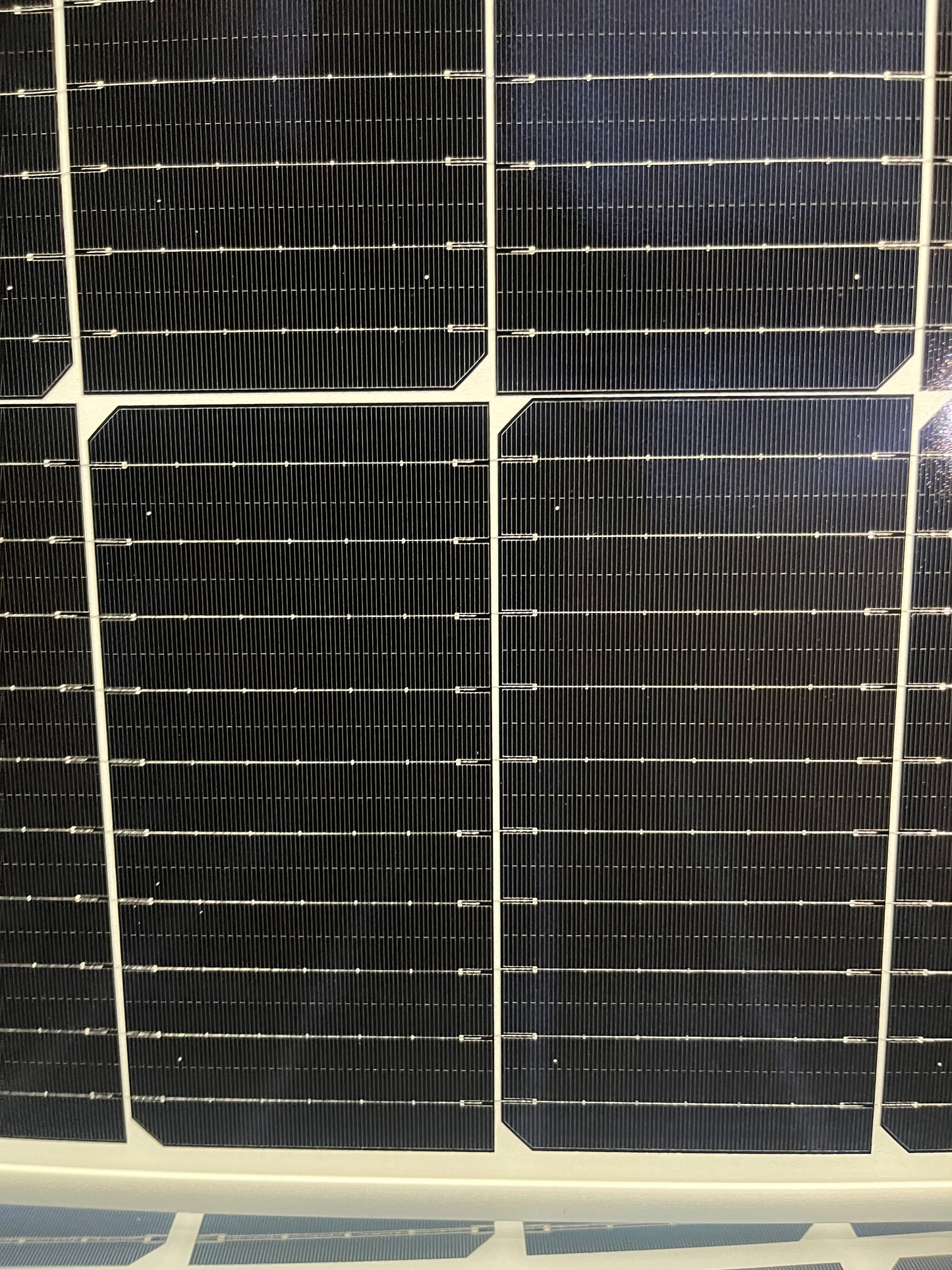 33-Pack 615W Boviet Tier 1 N-Type Bifacial Solar Panels - 20.3kW Pallet (BVM8611M-615R-H-HC-BF-DG) - Wholesale Pallet Deal
